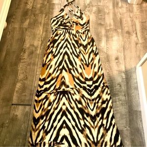New York & Company stretch long maxi-dress- size Medium. Good condition